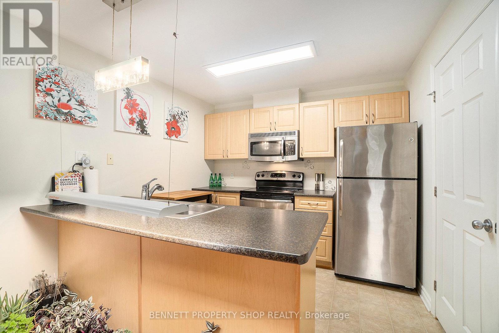 D - 1119 Stittsville Main Street, Ottawa, Ontario  K2S 0C8 - Photo 4 - X12992026