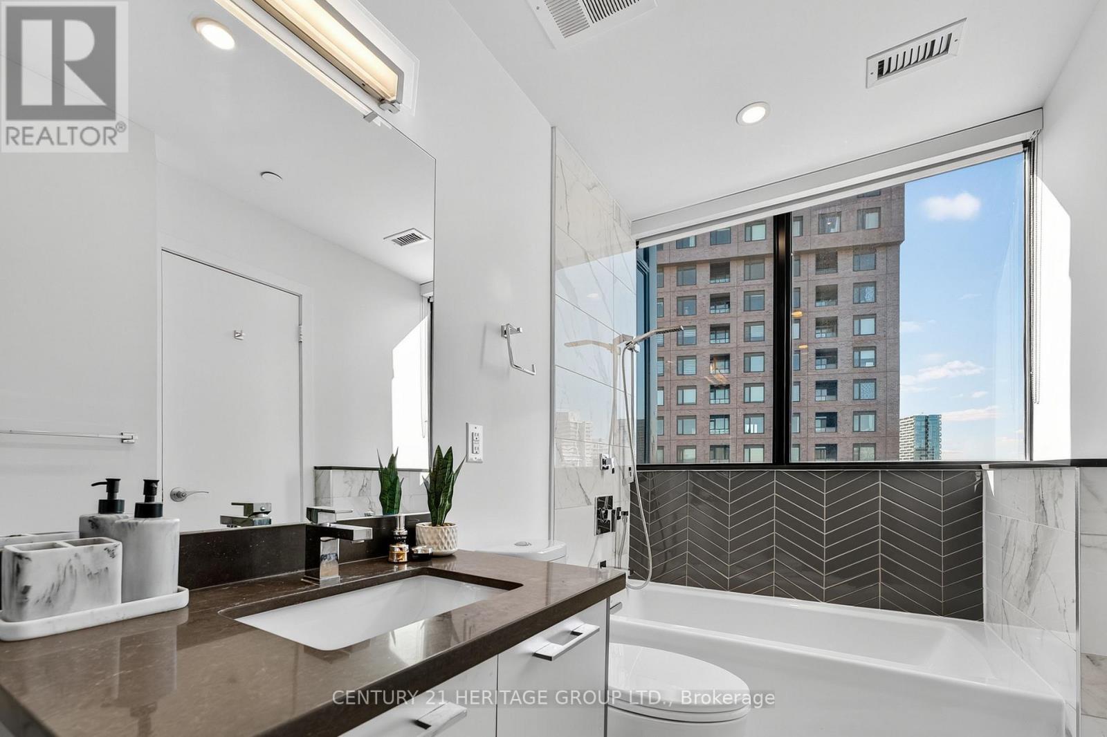 Ph05 (3605) - 2910 Highway 7 Road, Vaughan, Ontario  L4K 0H8 - Photo 25 - N12961966