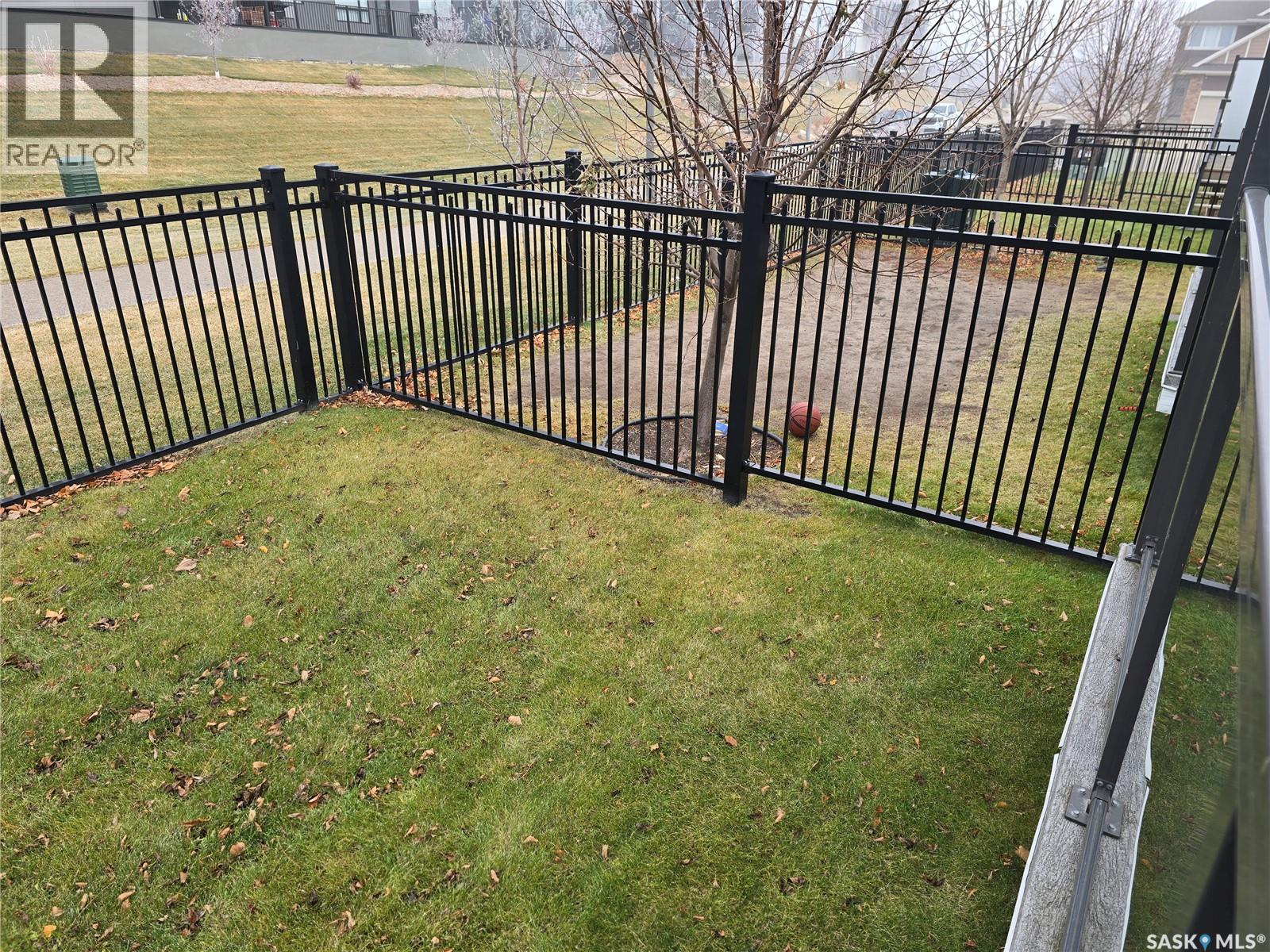 127 315 Dickson Crescent, Saskatoon, Saskatchewan  S7T 0Z1 - Photo 22 - SK027088