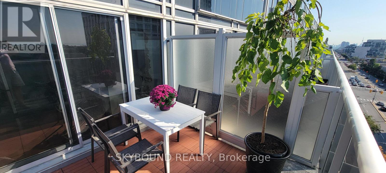 919 - 1040 The Queensway, Toronto, Ontario  M8Z 0A7 - Photo 7 - W12810274