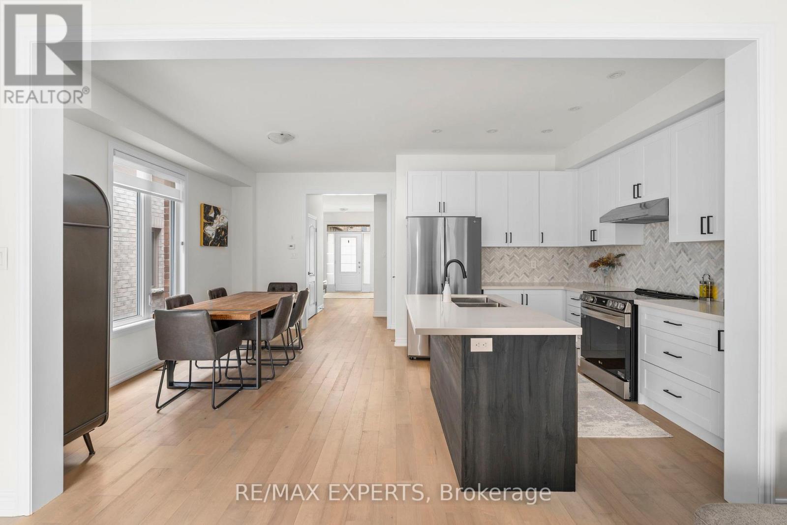 33 Frederick Taylor Way, East Gwillimbury (Mt Albert), Ontario  L0G 1M0 - Photo 16 - N13000208