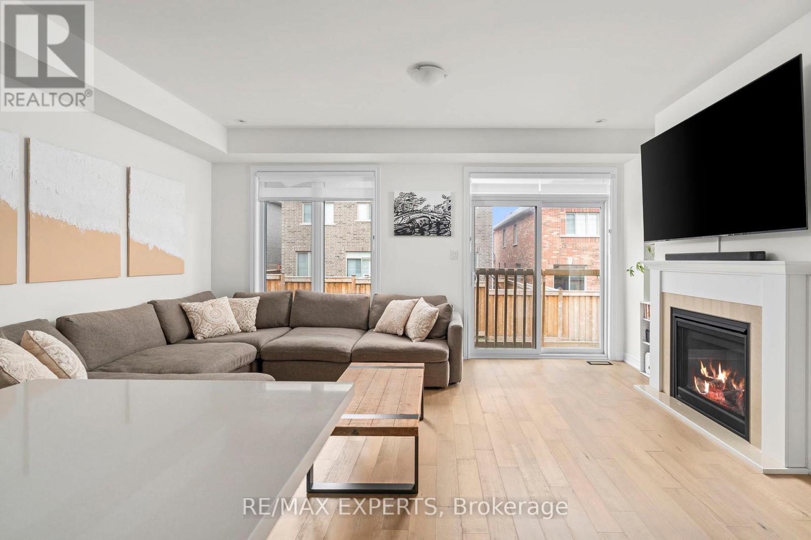 33 Frederick Taylor Way, East Gwillimbury (Mt Albert), Ontario  L0G 1M0 - Photo 17 - N13000208