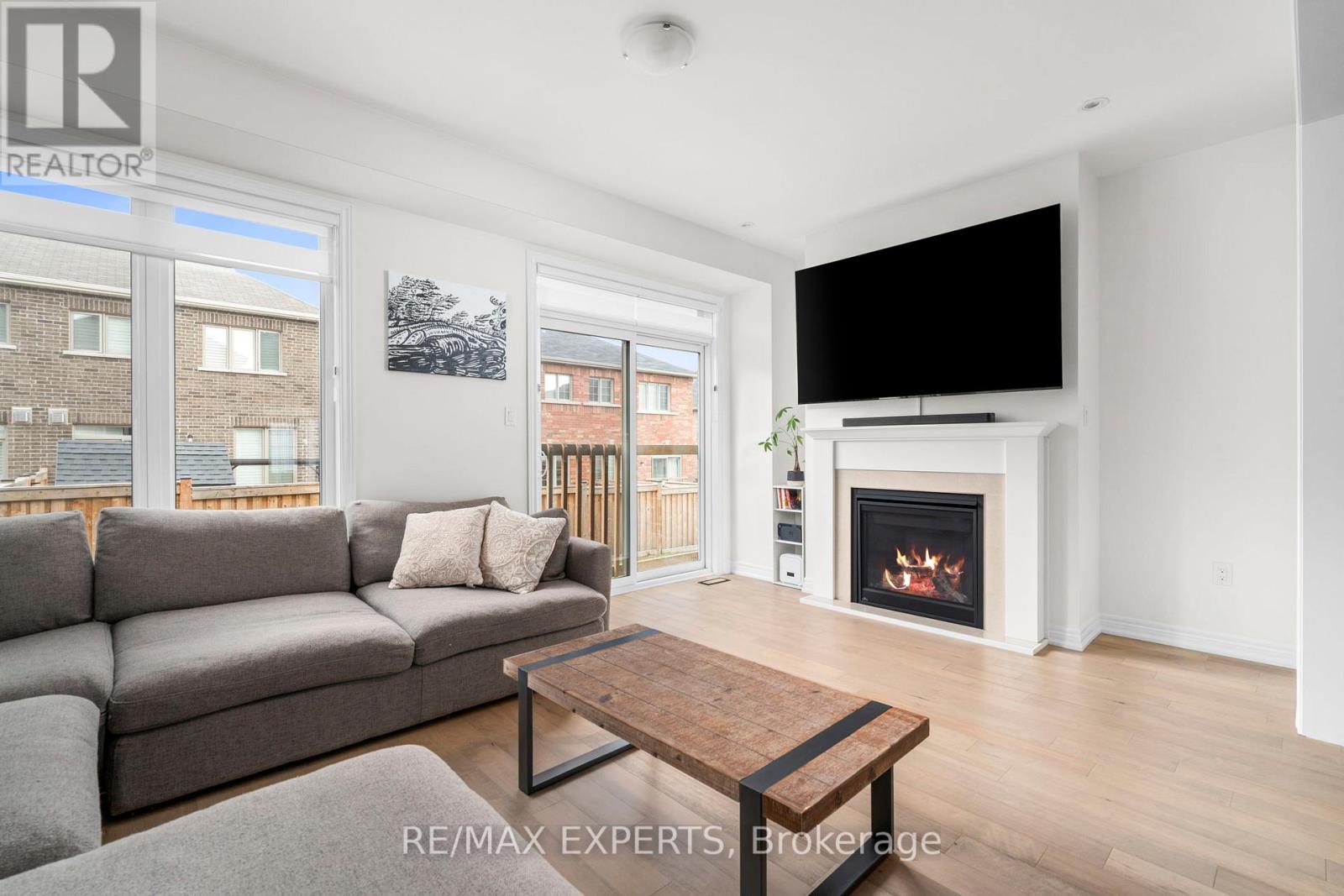 33 Frederick Taylor Way, East Gwillimbury (Mt Albert), Ontario  L0G 1M0 - Photo 20 - N13000208