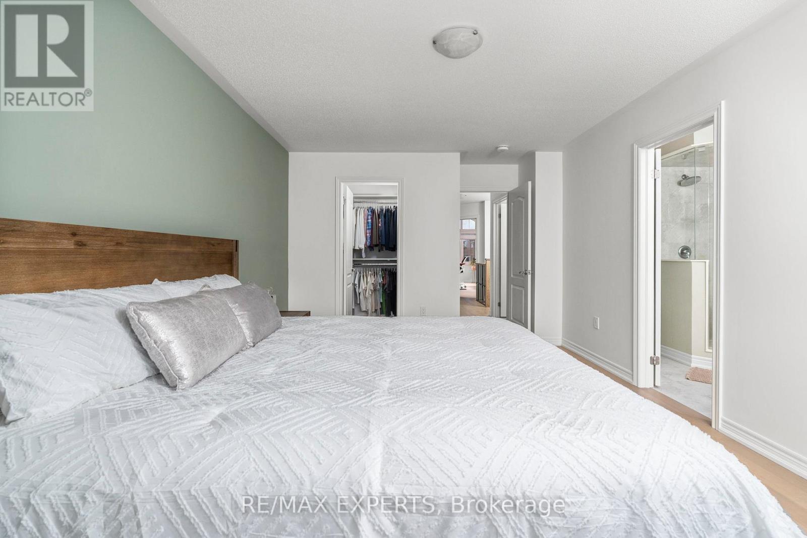 33 Frederick Taylor Way, East Gwillimbury (Mt Albert), Ontario  L0G 1M0 - Photo 28 - N13000208