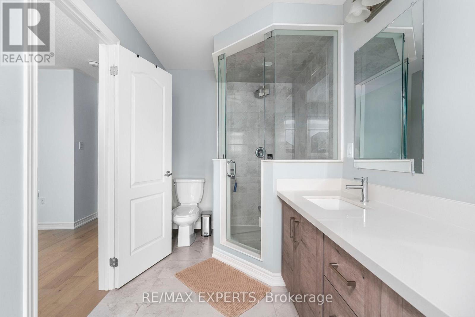 33 Frederick Taylor Way, East Gwillimbury (Mt Albert), Ontario  L0G 1M0 - Photo 33 - N13000208