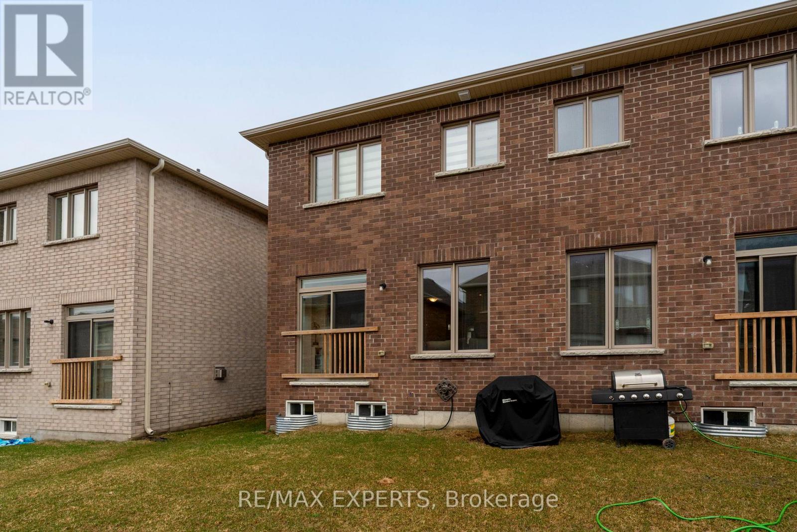 33 Frederick Taylor Way, East Gwillimbury (Mt Albert), Ontario  L0G 1M0 - Photo 45 - N13000208