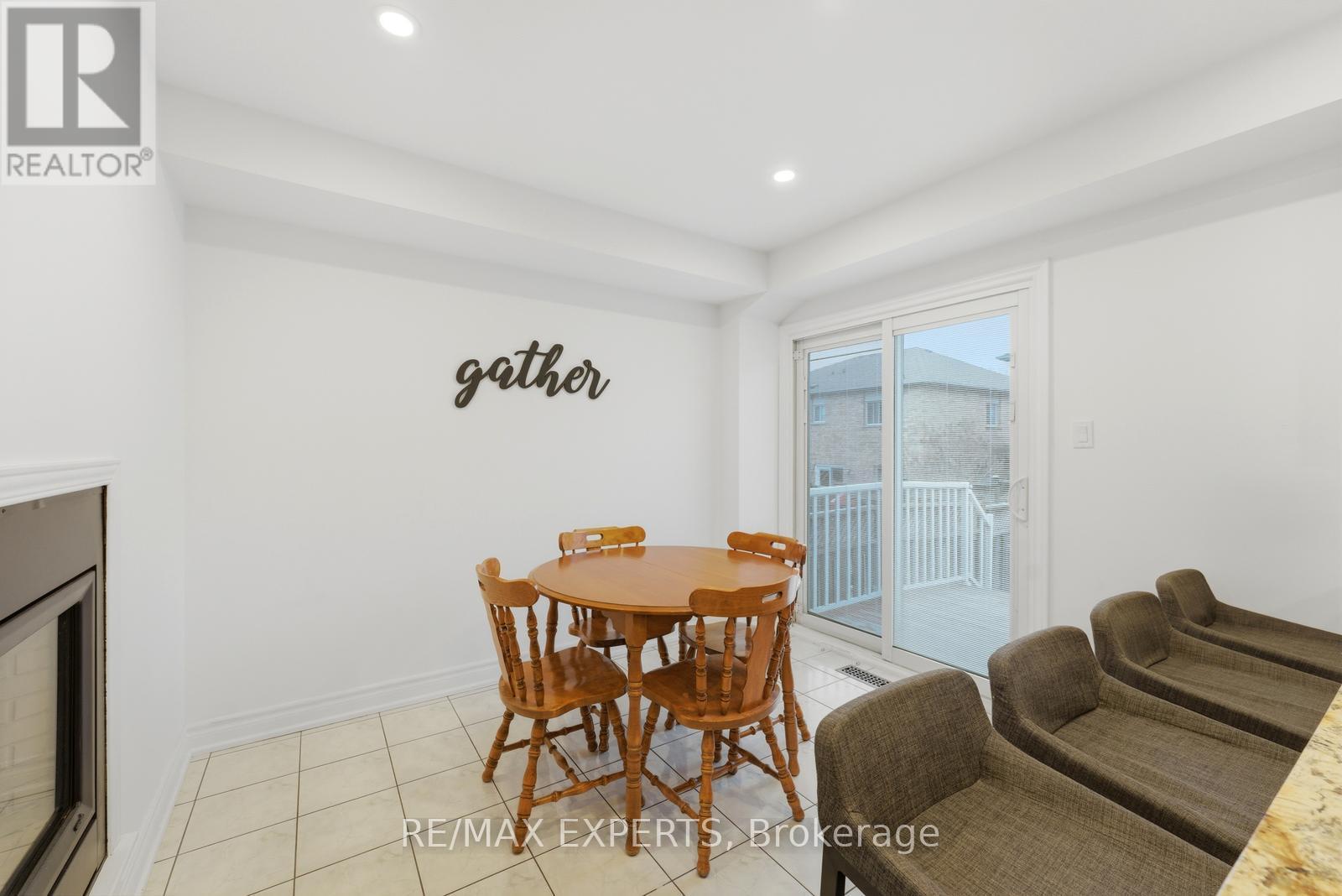 22 Wedgewood Place, Vaughan, Ontario  L4K 4X7 - Photo 8 - N13000300