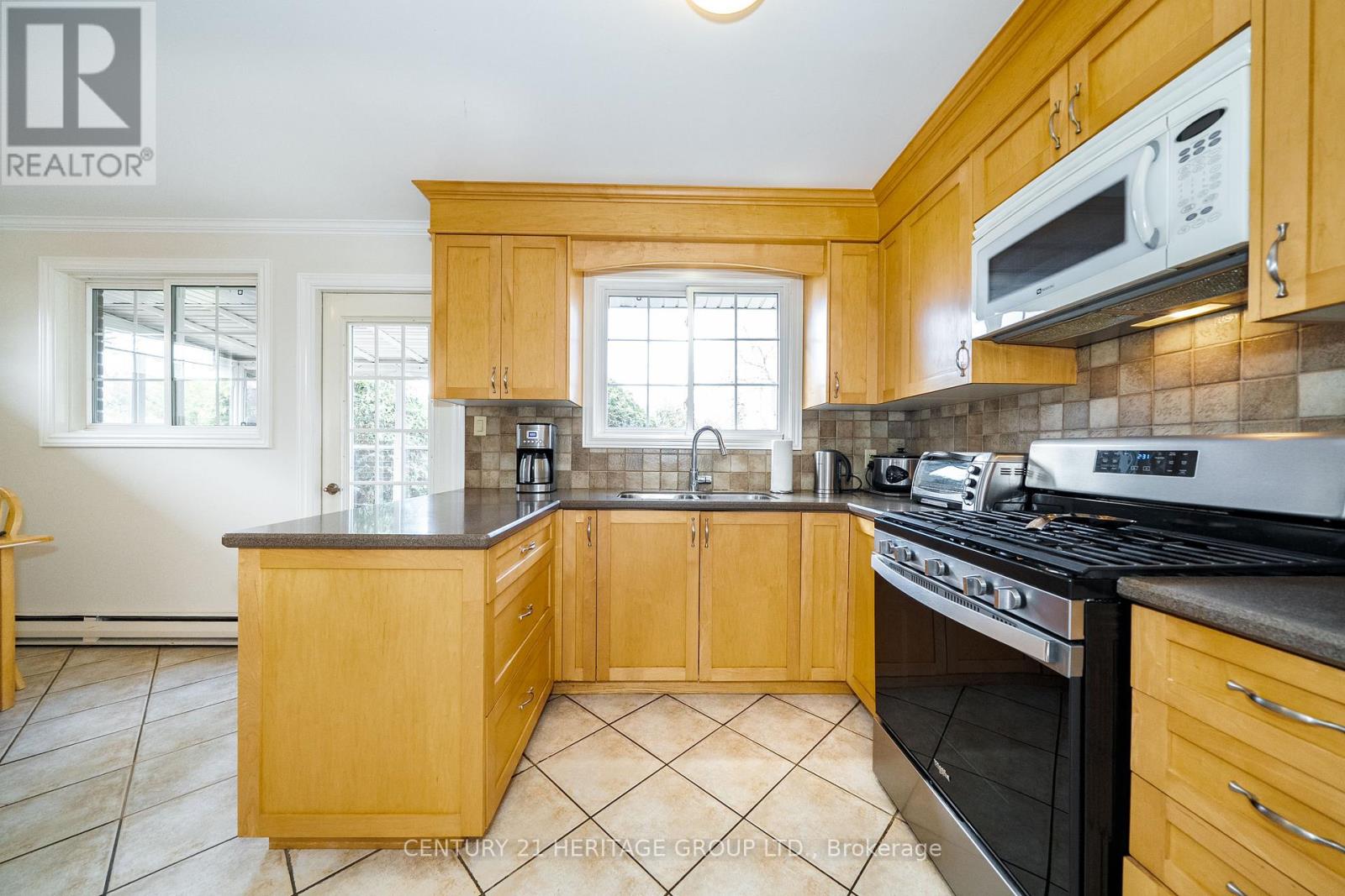 68 Highland Avenue, Newmarket, Ontario  L3Y 3H8 - Photo 19 - N13000308