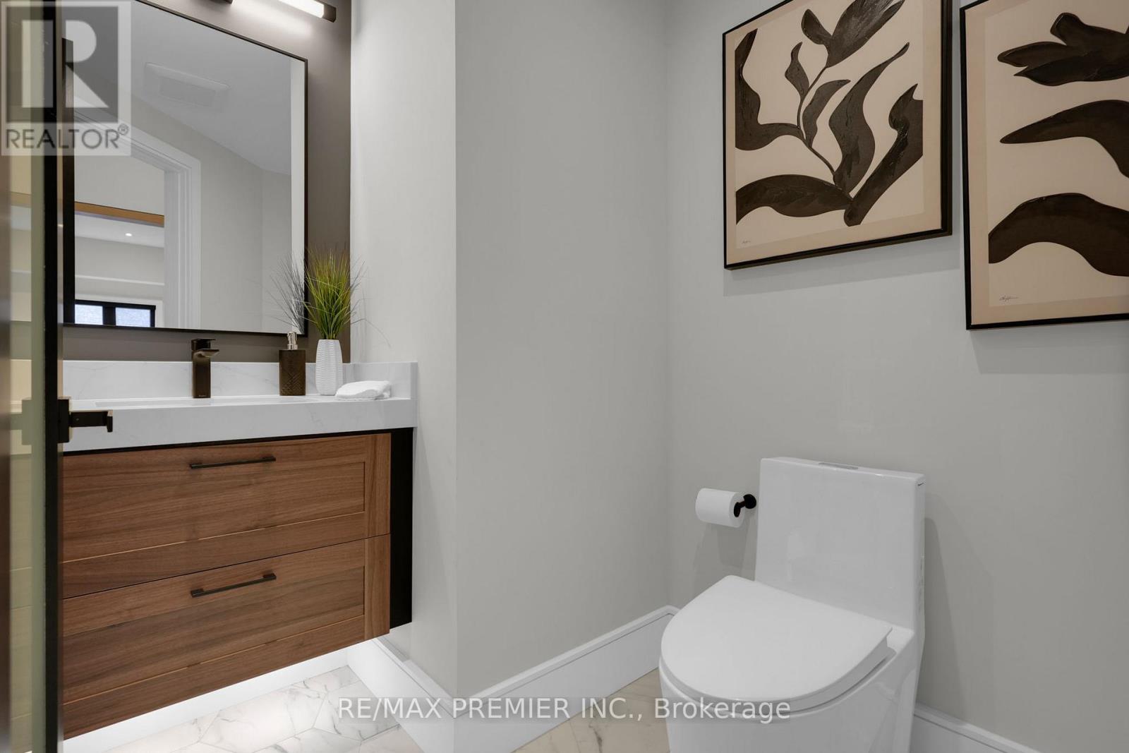 19 Polo Crescent, Vaughan, Ontario  L4L 8W6 - Photo 22 - N13000332