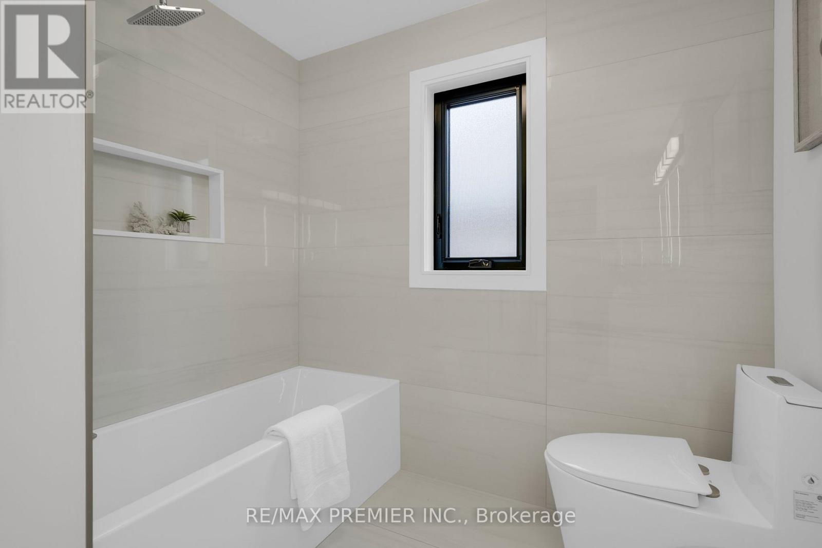 19 Polo Crescent, Vaughan, Ontario  L4L 8W6 - Photo 27 - N13000332