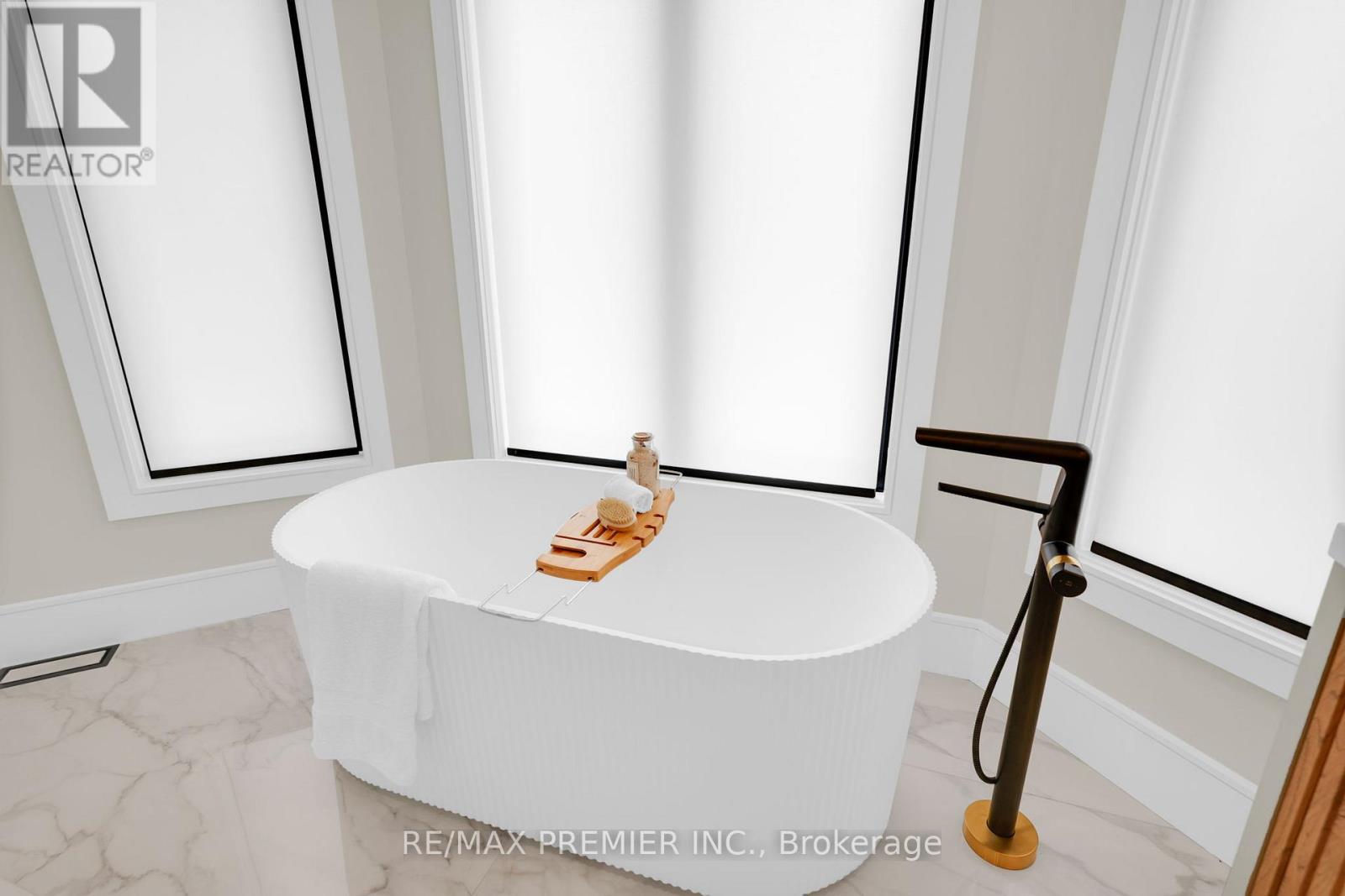 19 Polo Crescent, Vaughan, Ontario  L4L 8W6 - Photo 32 - N13000332