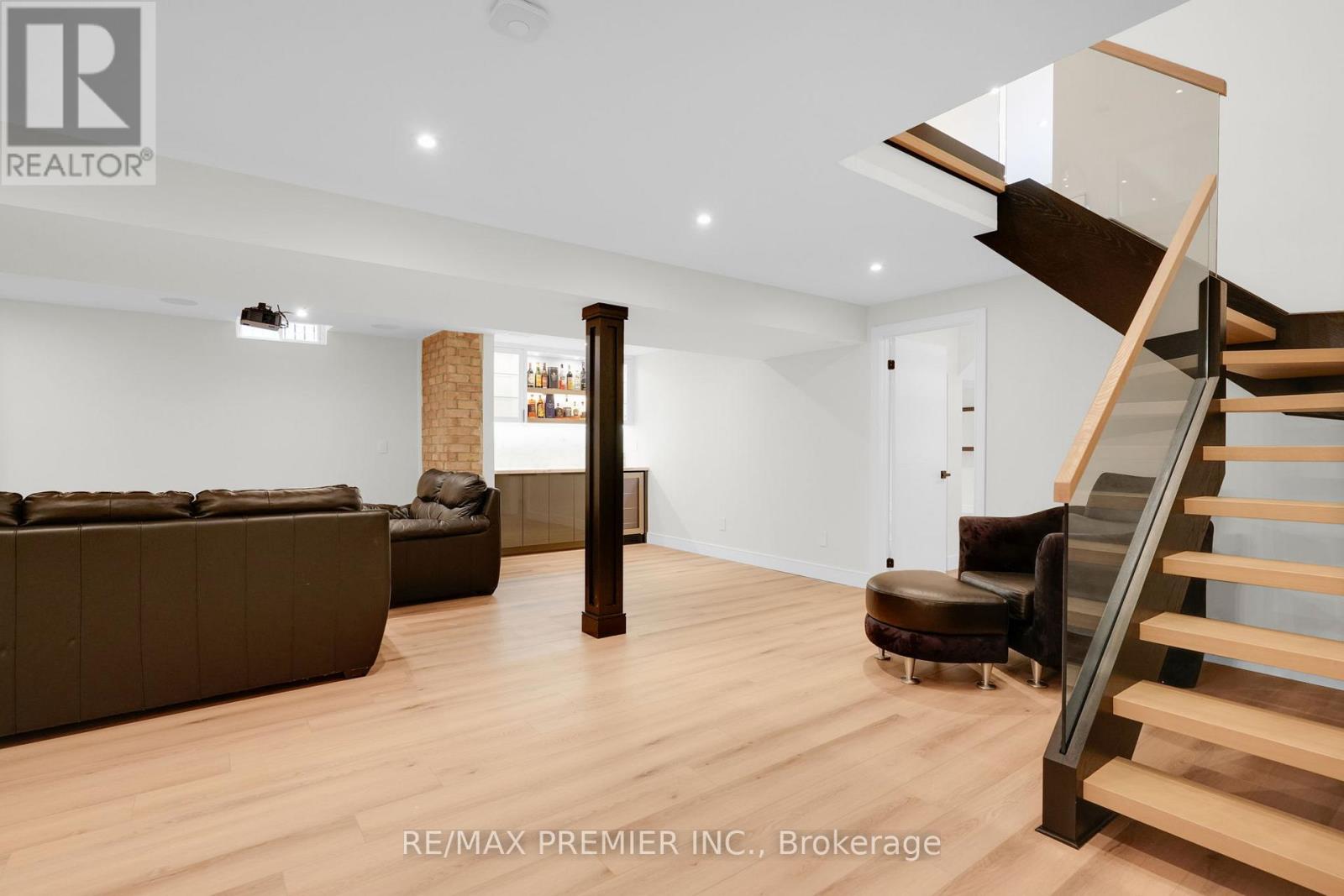 19 Polo Crescent, Vaughan, Ontario  L4L 8W6 - Photo 37 - N13000332