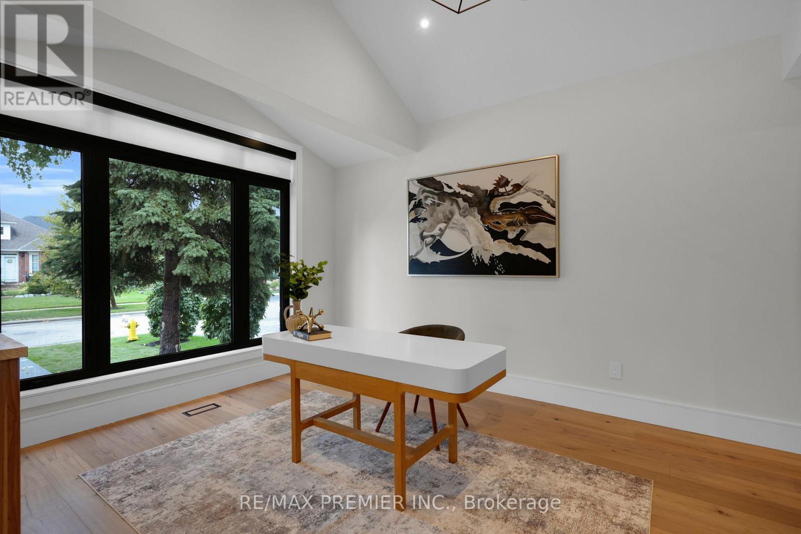 19 Polo Crescent, Vaughan, Ontario  L4L 8W6 - Photo 6 - N13000332