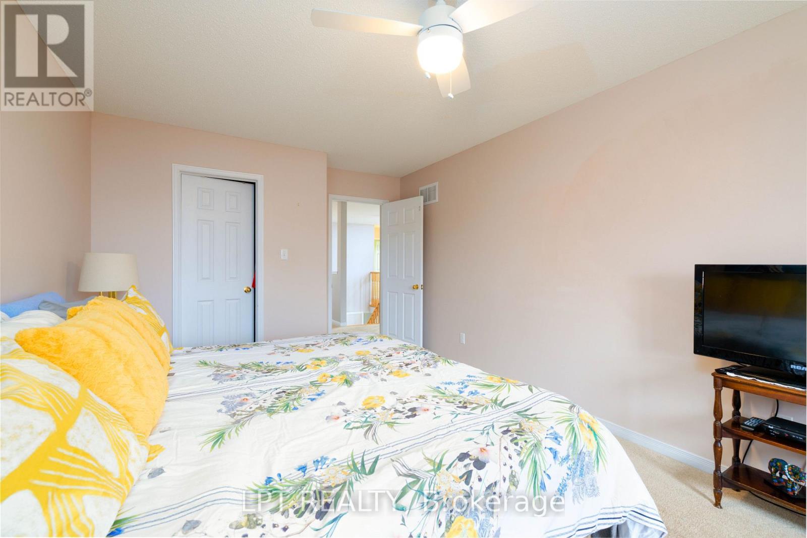 38 Pacfic Rim Court, Richmond Hill, Ontario  L4E 0W8 - Photo 24 - N13000370