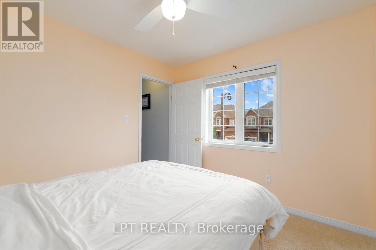 38 Pacfic Rim Court, Richmond Hill, Ontario  L4E 0W8 - Photo 34 - N13000370