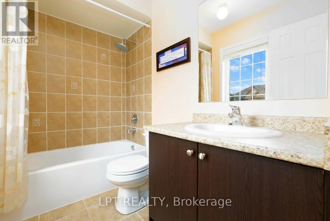 38 Pacfic Rim Court, Richmond Hill, Ontario  L4E 0W8 - Photo 35 - N13000370