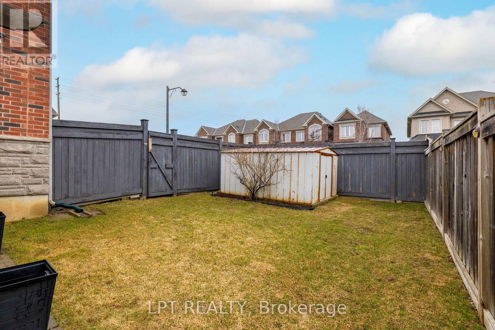 38 Pacfic Rim Court, Richmond Hill, Ontario  L4E 0W8 - Photo 39 - N13000370