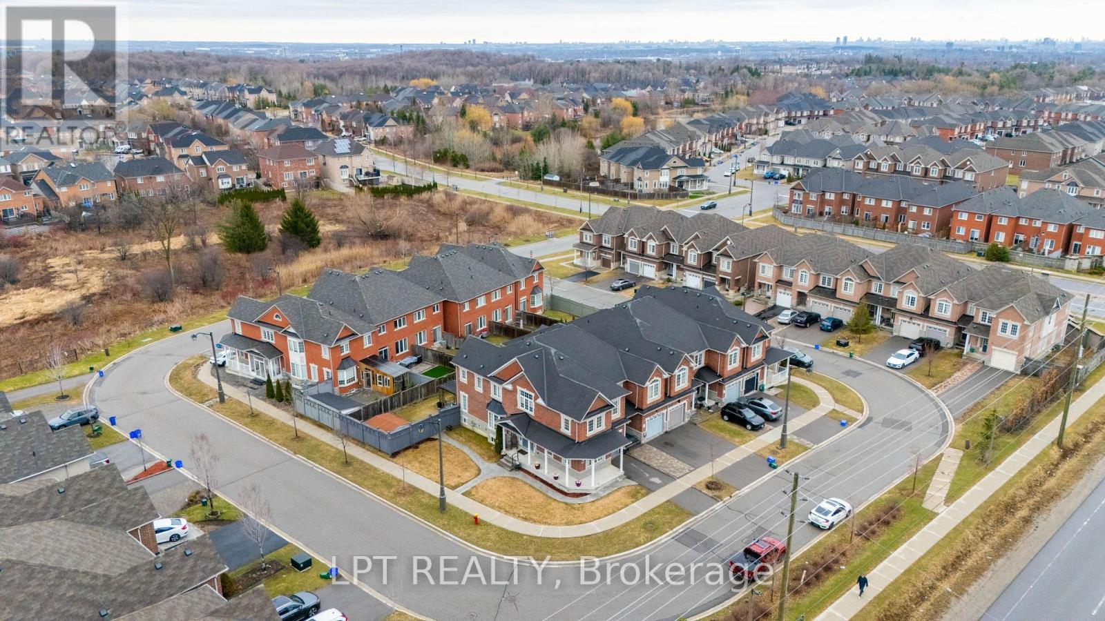 38 Pacfic Rim Court, Richmond Hill, Ontario  L4E 0W8 - Photo 42 - N13000370