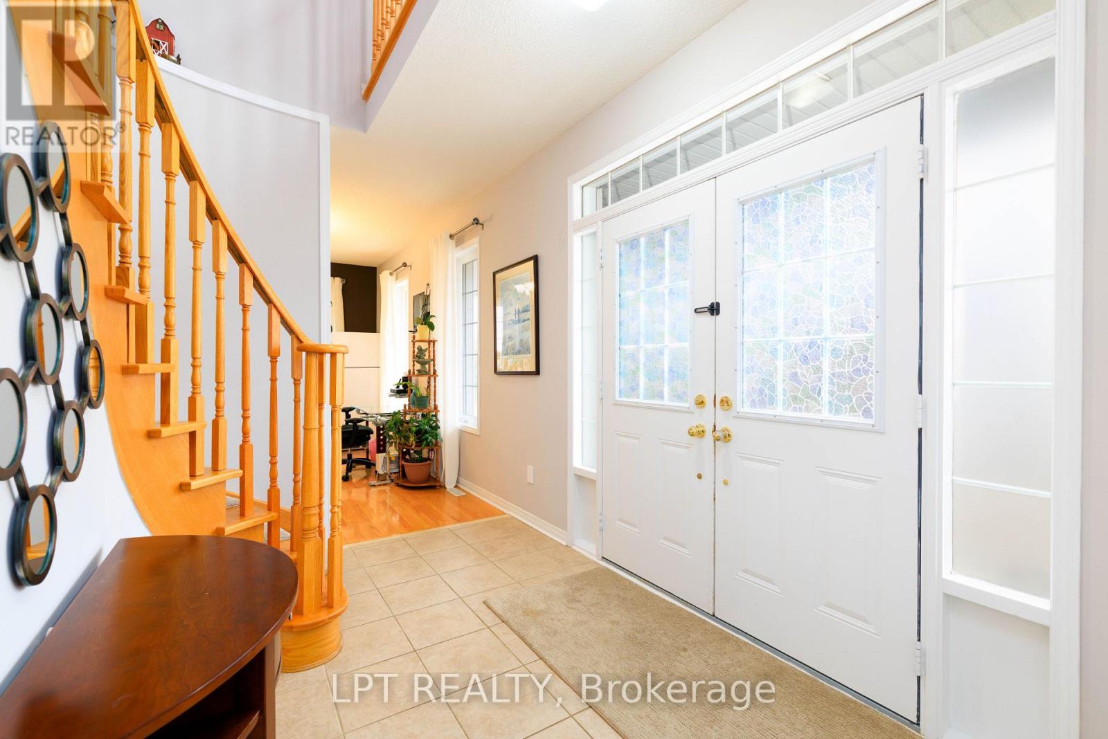 38 Pacfic Rim Court, Richmond Hill, Ontario  L4E 0W8 - Photo 9 - N13000370