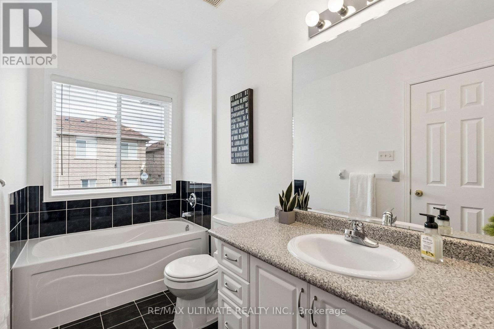 578 Reeves Way Boulevard, Whitchurch-Stouffville, Ontario  L4A 0T3 - Photo 23 - N13000466