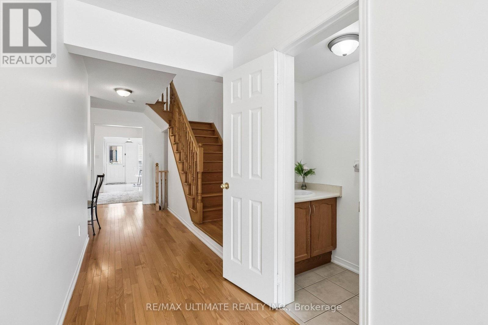 578 Reeves Way Boulevard, Whitchurch-Stouffville, Ontario  L4A 0T3 - Photo 5 - N13000466