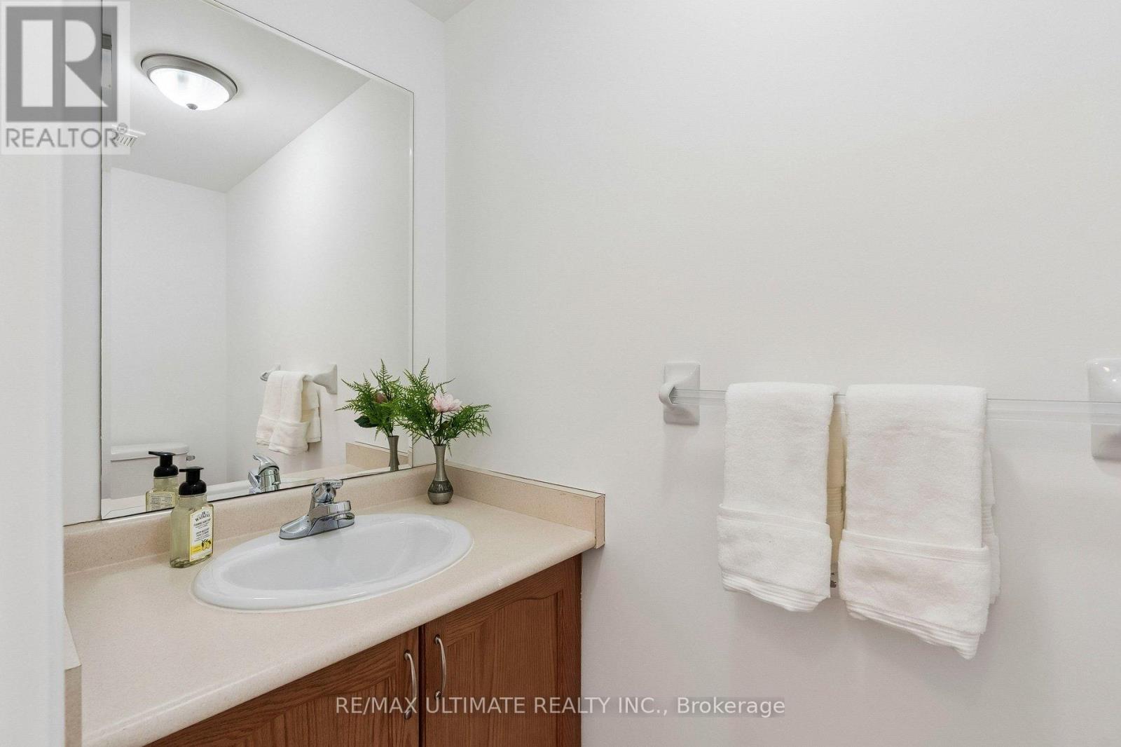 578 Reeves Way Boulevard, Whitchurch-Stouffville, Ontario  L4A 0T3 - Photo 6 - N13000466