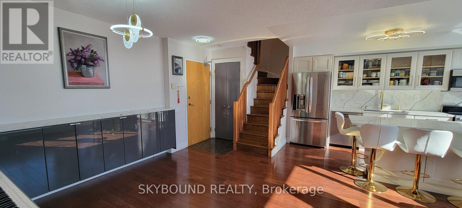 919 - 1040 The Queensway, Toronto, Ontario  M8Z 0A7 - Photo 5 - W12810274