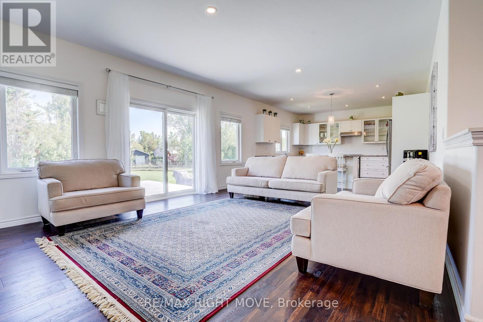 15 Keyzer Drive, Oro-Medonte, Ontario  L3V 8N7 - Photo 2 - S13000194