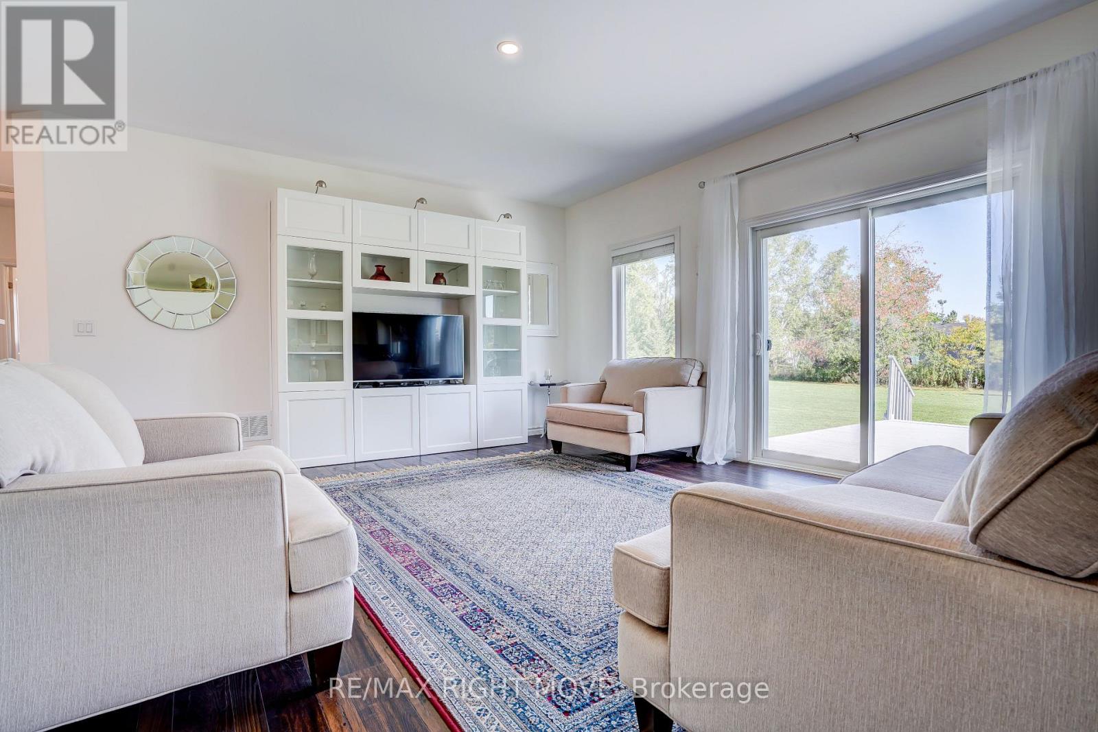 15 Keyzer Drive, Oro-Medonte, Ontario  L3V 8N7 - Photo 4 - S13000194