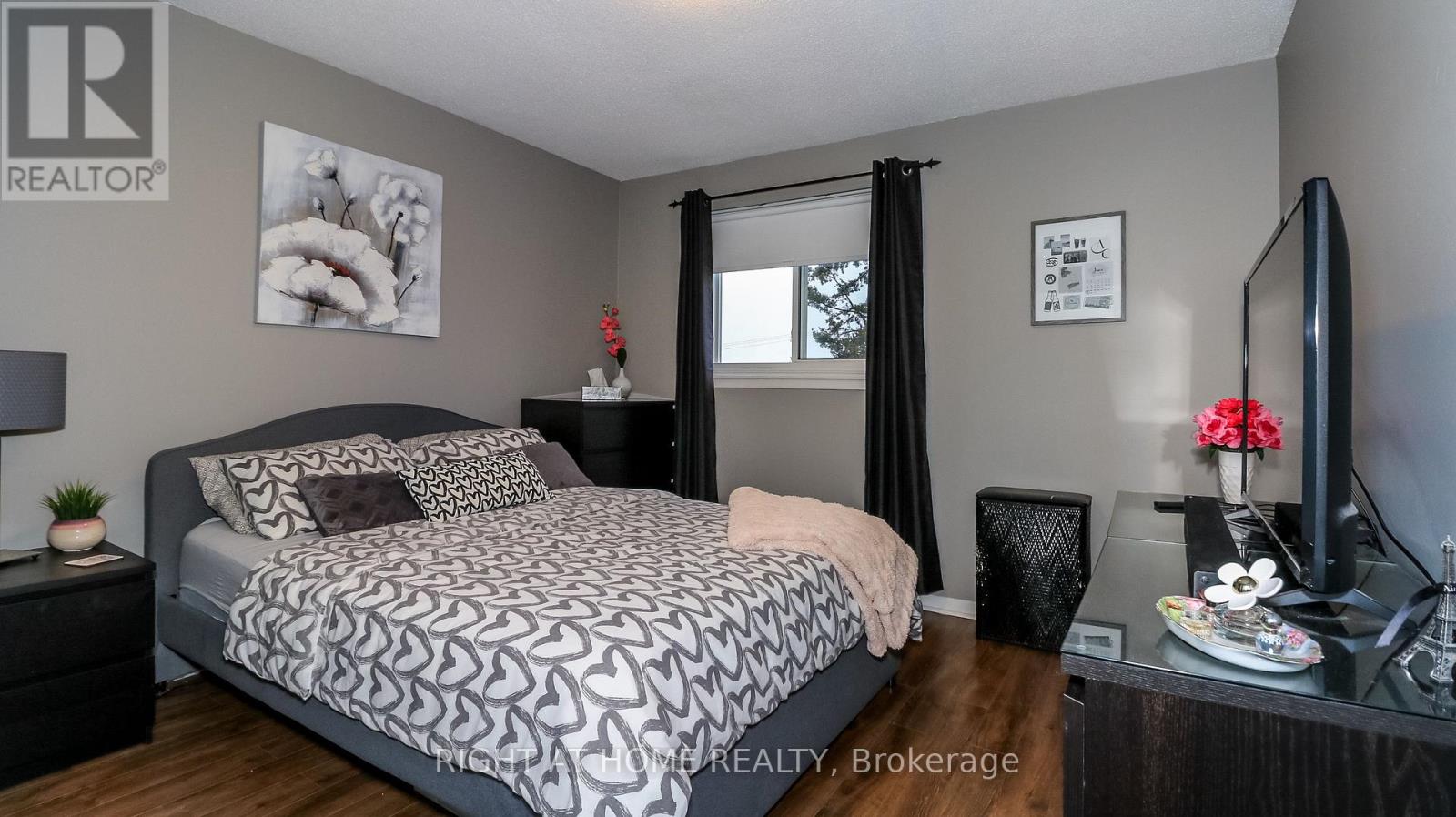 21 Robin Court, Barrie, Ontario  L4M 5L9 - Photo 17 - S13000282