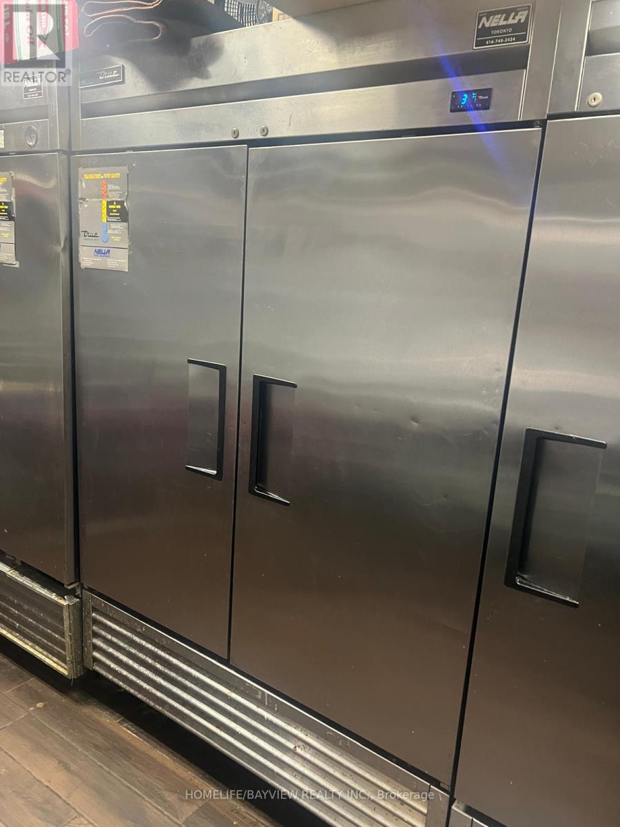 8a - 2558 Finch Avenue W, Toronto, Ontario  M9M 2G3 - Photo 10 - W12896274