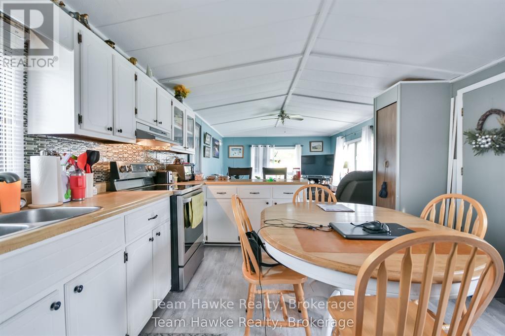 48 Northland Drive, Midland, Ontario  L4R 5B5 - Photo 15 - S12752522