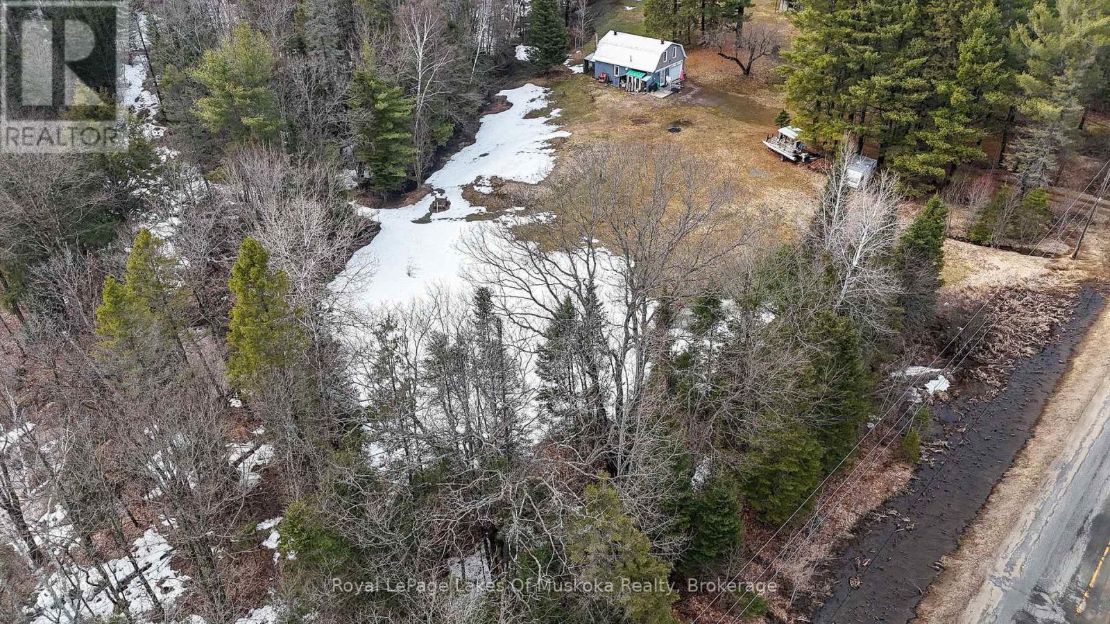 112 510 HIGHWAY, Magnetawan, Ontario