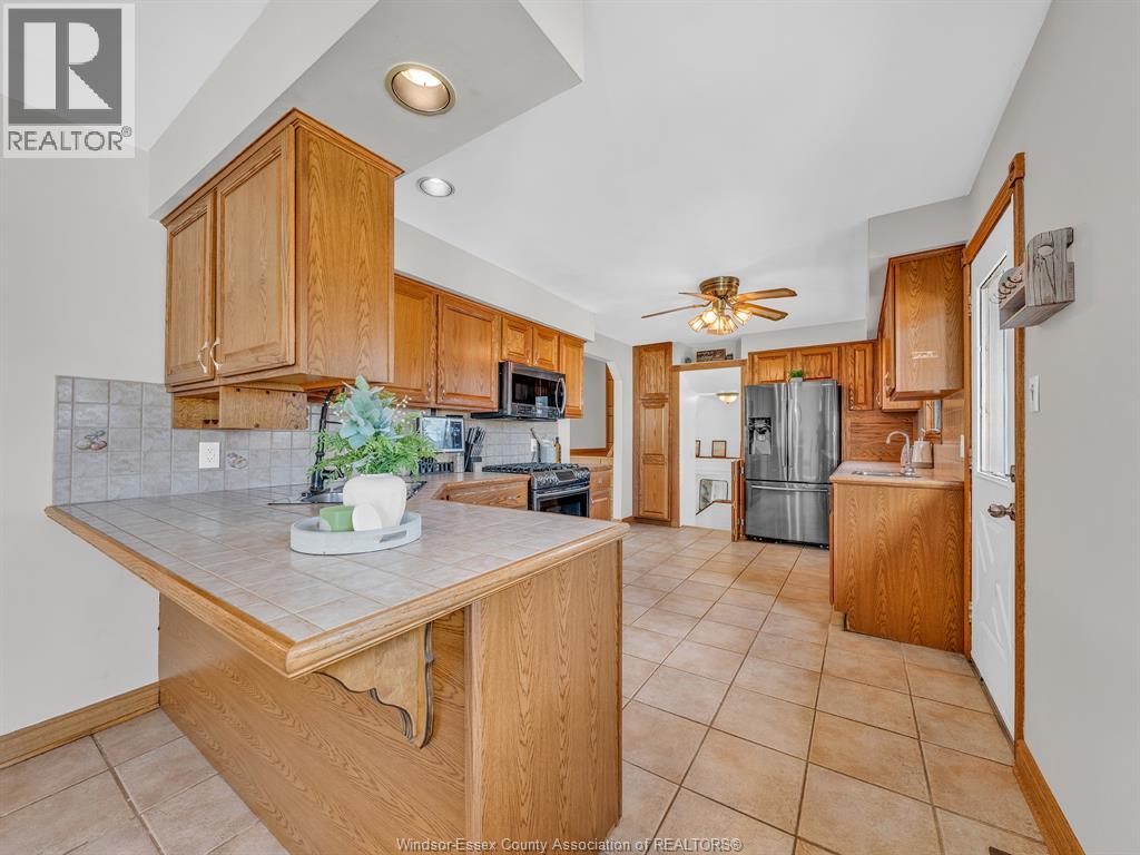 4660 Ray Road, Windsor, Ontario  N9R 1K0 - Photo 13 - 26008196