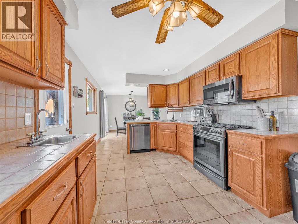 4660 Ray Road, Windsor, Ontario  N9R 1K0 - Photo 15 - 26008196