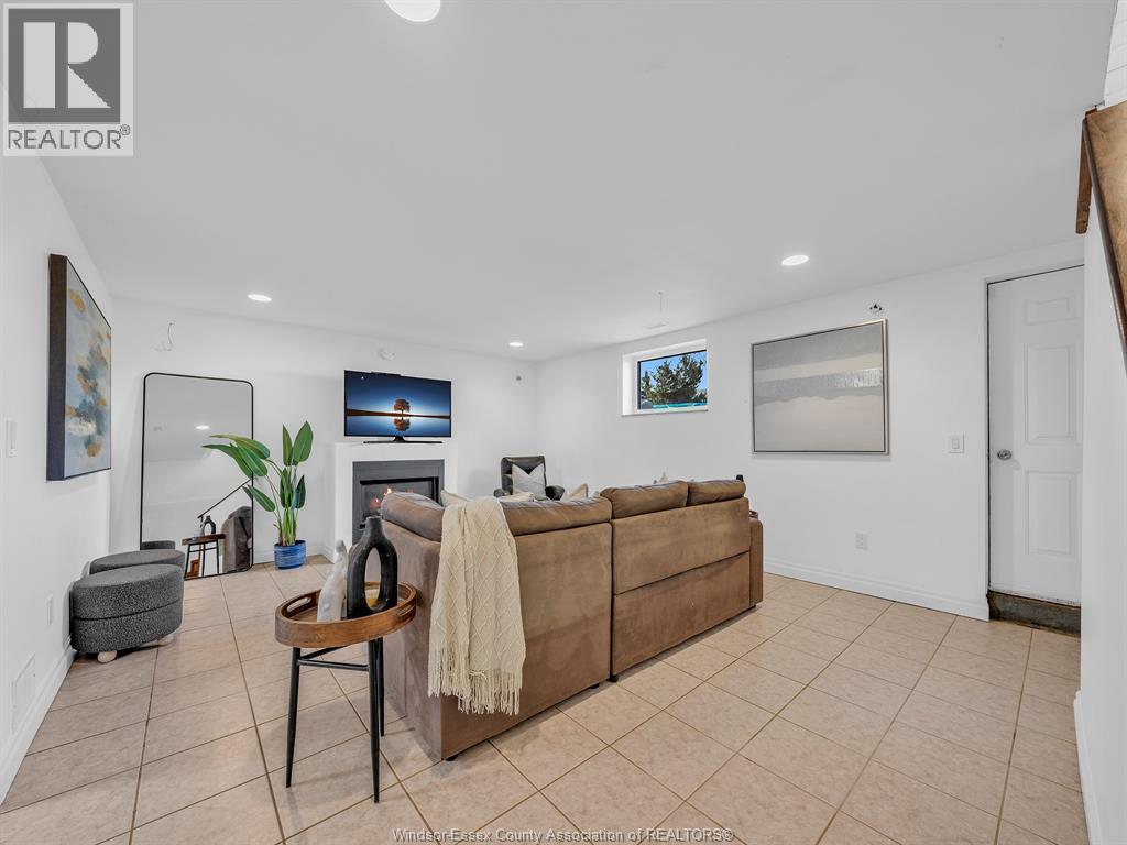 4660 Ray Road, Windsor, Ontario  N9R 1K0 - Photo 27 - 26008196