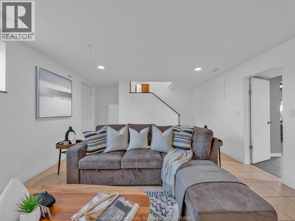 4660 Ray Road, Windsor, Ontario  N9R 1K0 - Photo 29 - 26008196