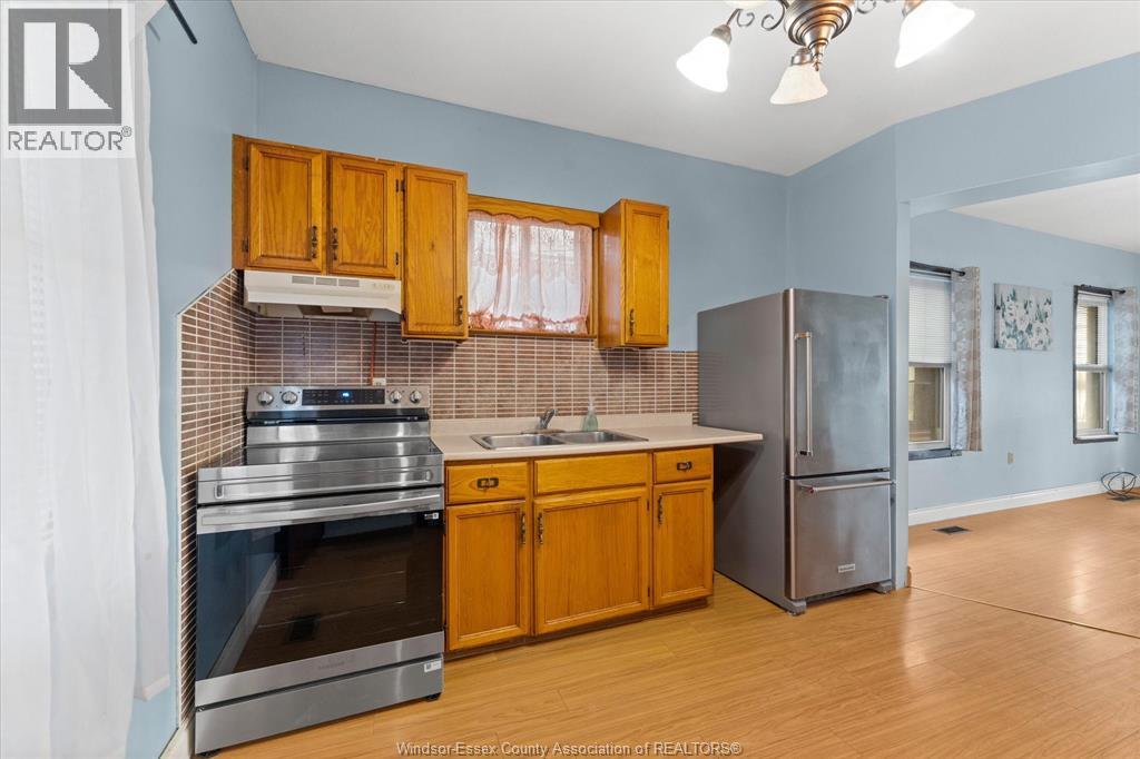 816 Janette, Windsor, Ontario  N9A 4Z9 - Photo 11 - 26008172