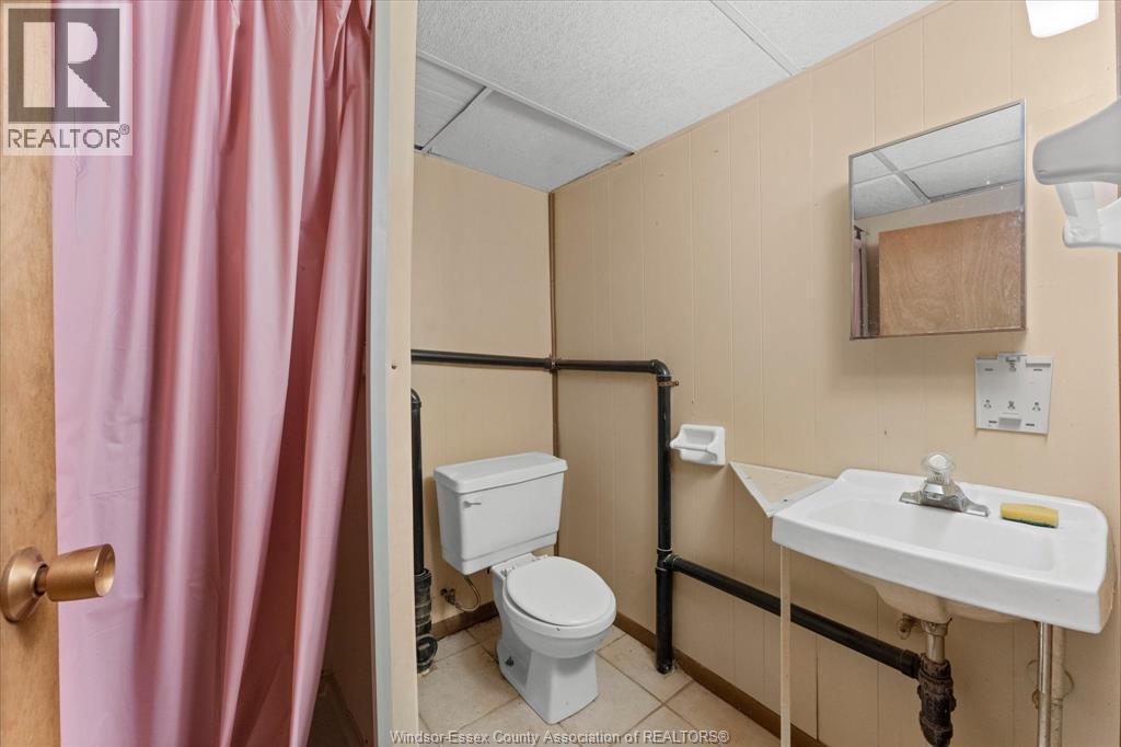 816 Janette, Windsor, Ontario  N9A 4Z9 - Photo 20 - 26008172