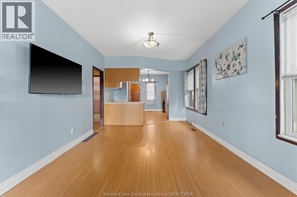 816 Janette, Windsor, Ontario  N9A 4Z9 - Photo 5 - 26008172