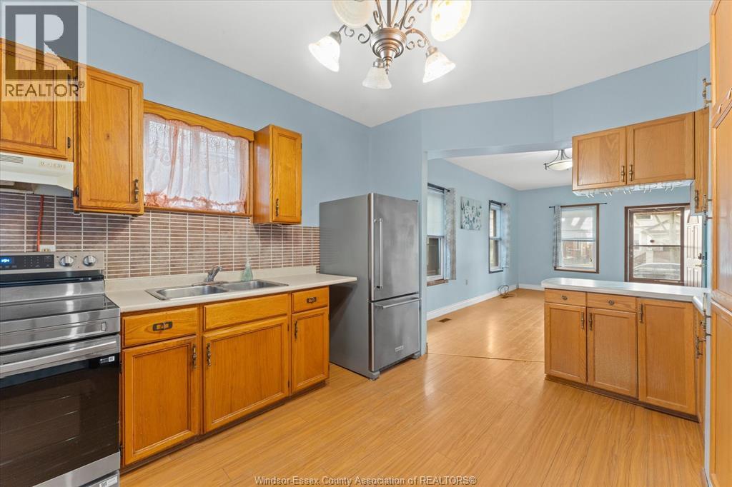 816 Janette, Windsor, Ontario  N9A 4Z9 - Photo 9 - 26008172