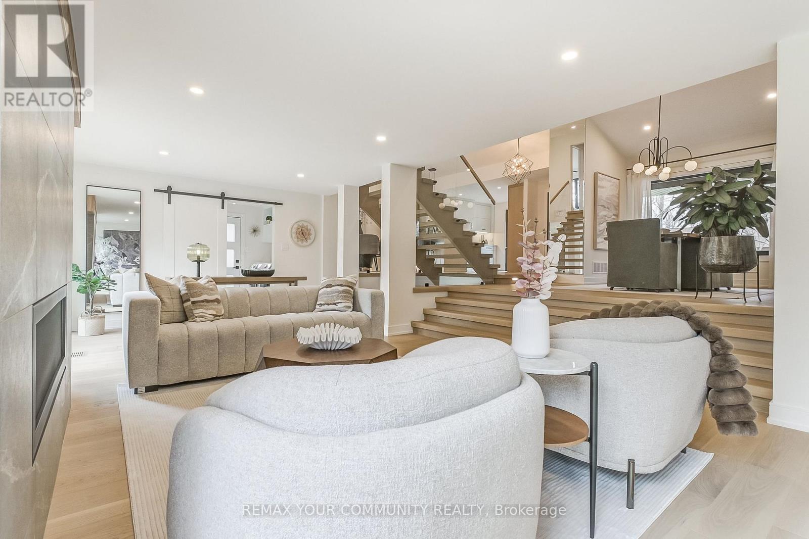 1688 Missenden Crescent, Mississauga, Ontario  L5J 2T4 - Photo 22 - W12996742