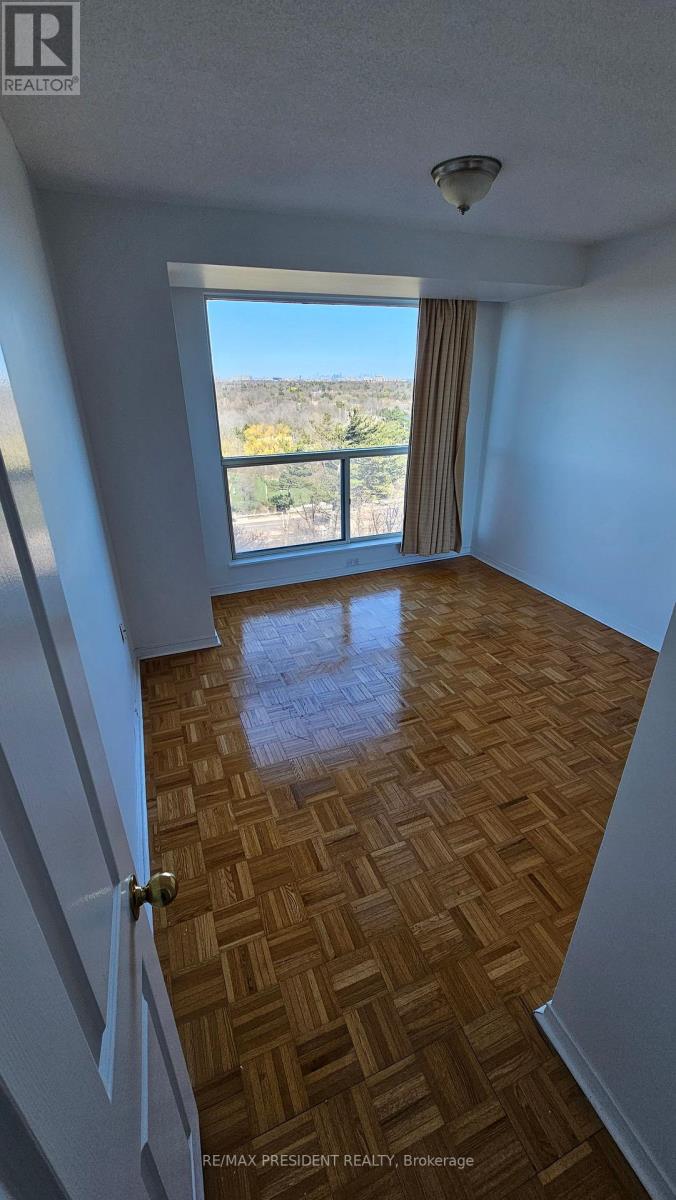 1103 - 2155 Burnhamthorpe Road W, Mississauga, Ontario  L5L 5P4 - Photo 11 - W13000186