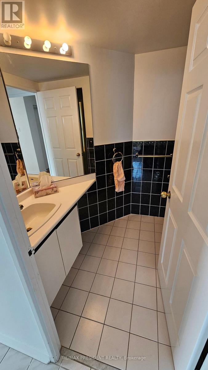 1103 - 2155 Burnhamthorpe Road W, Mississauga, Ontario  L5L 5P4 - Photo 9 - W13000186