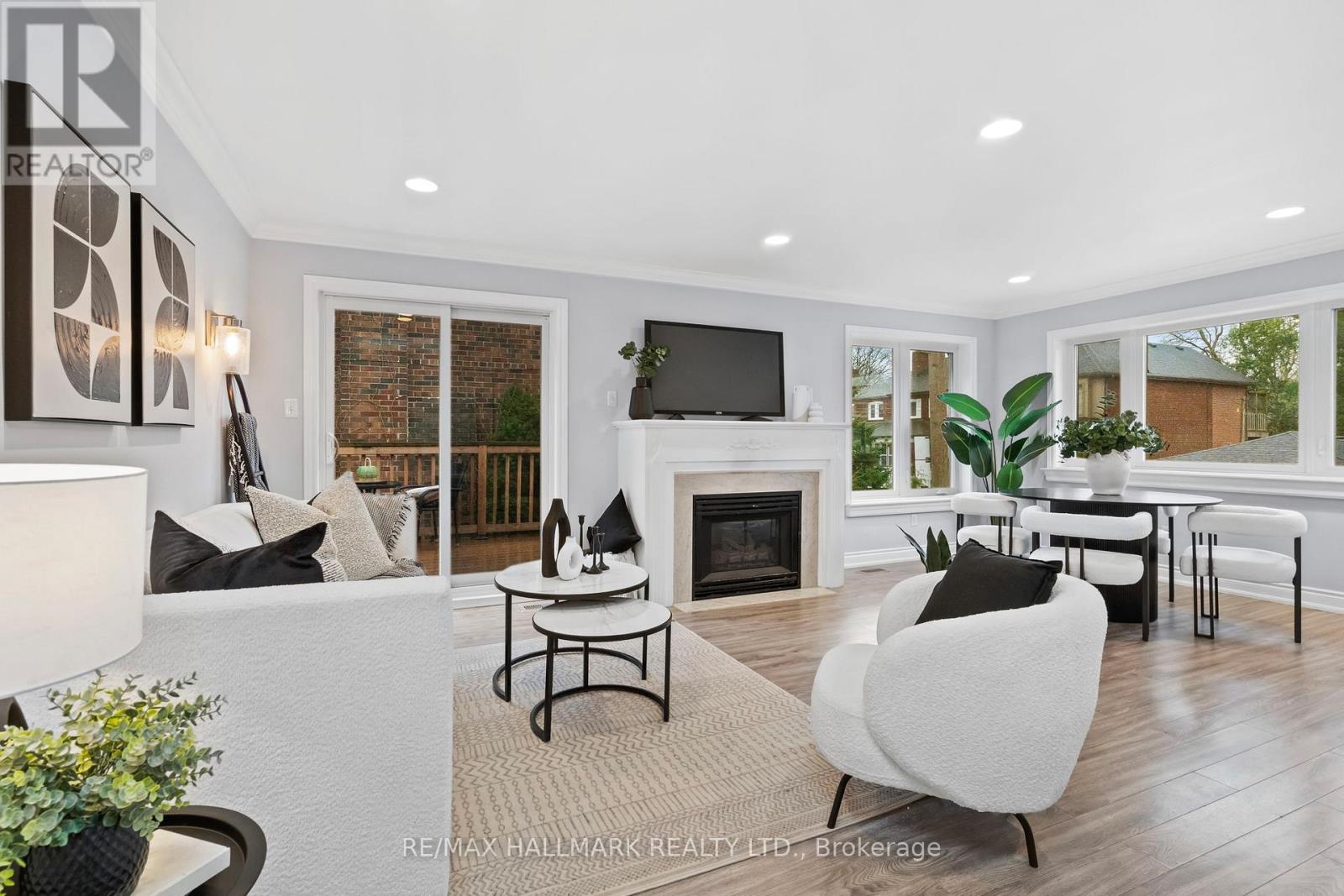 431 Beresford Avenue, Toronto, Ontario  M6S 3B6 - Photo 10 - W13000190