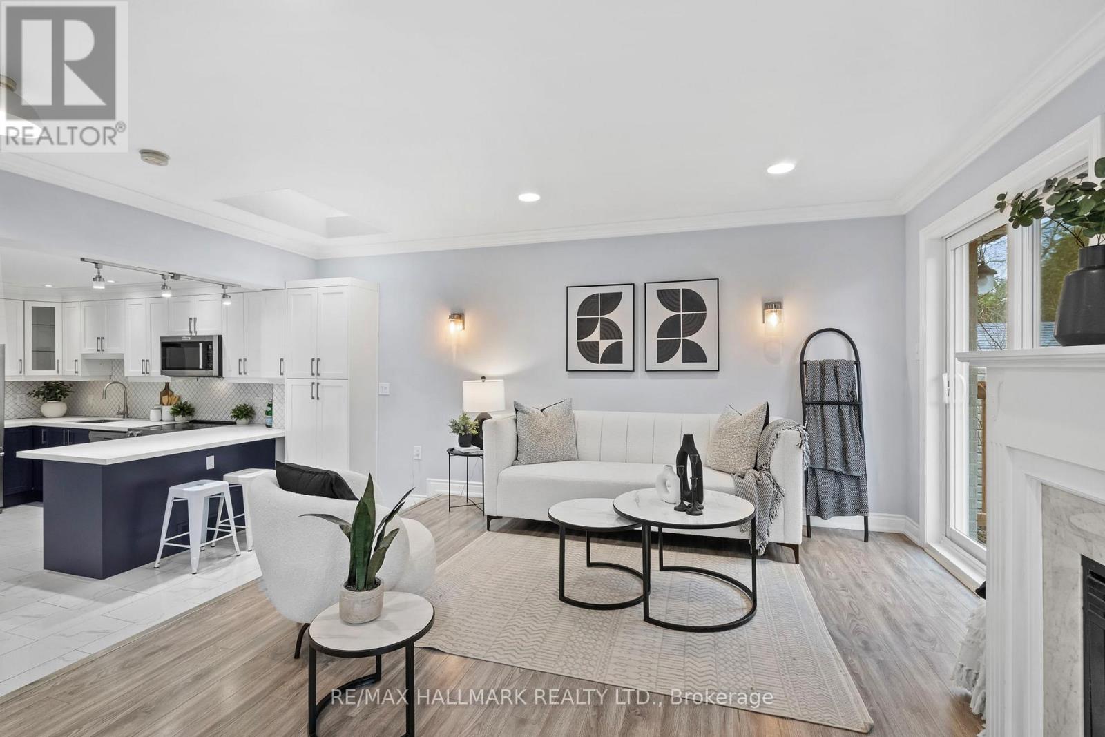 431 Beresford Avenue, Toronto, Ontario  M6S 3B6 - Photo 11 - W13000190