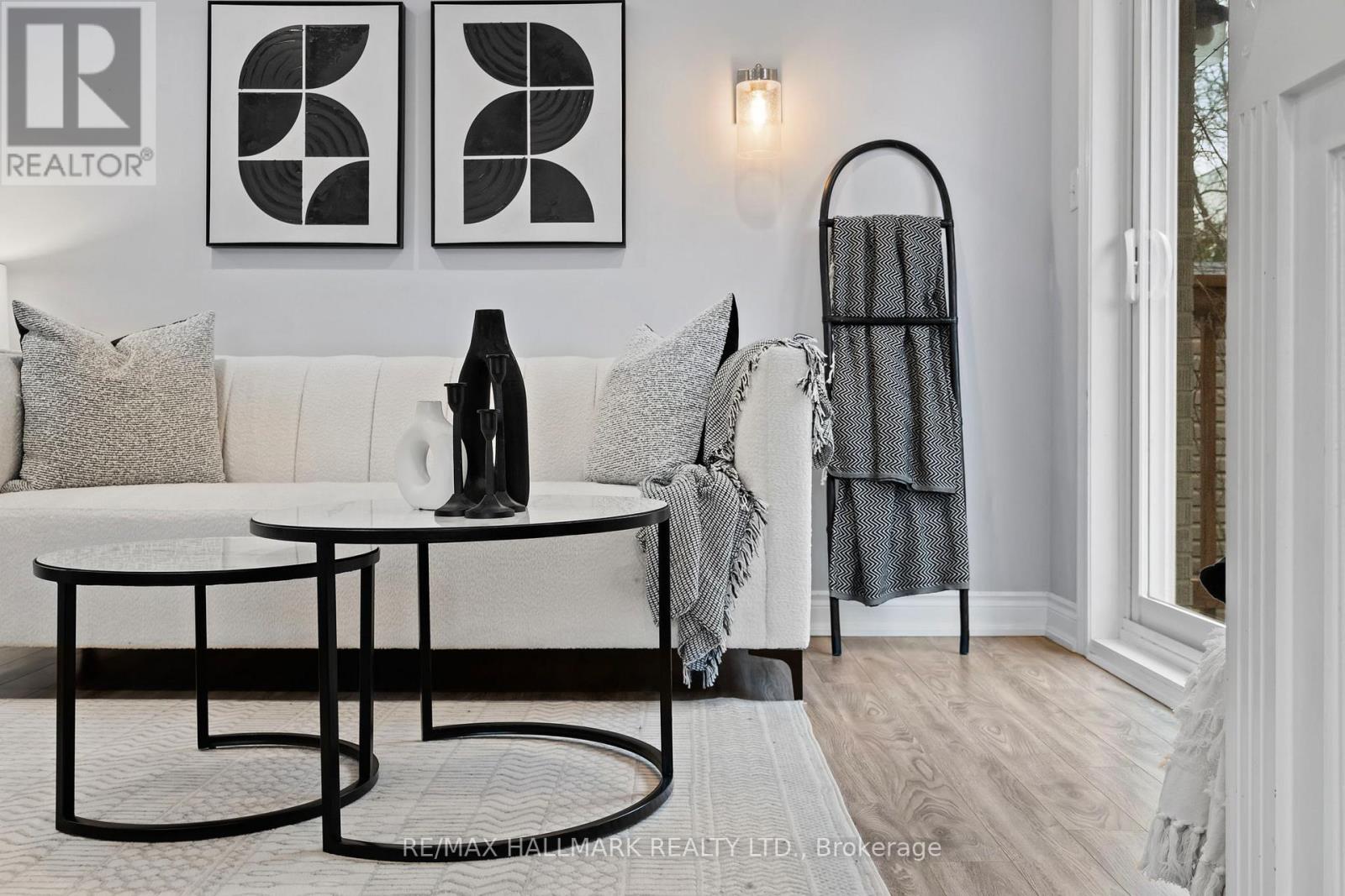 431 Beresford Avenue, Toronto, Ontario  M6S 3B6 - Photo 14 - W13000190