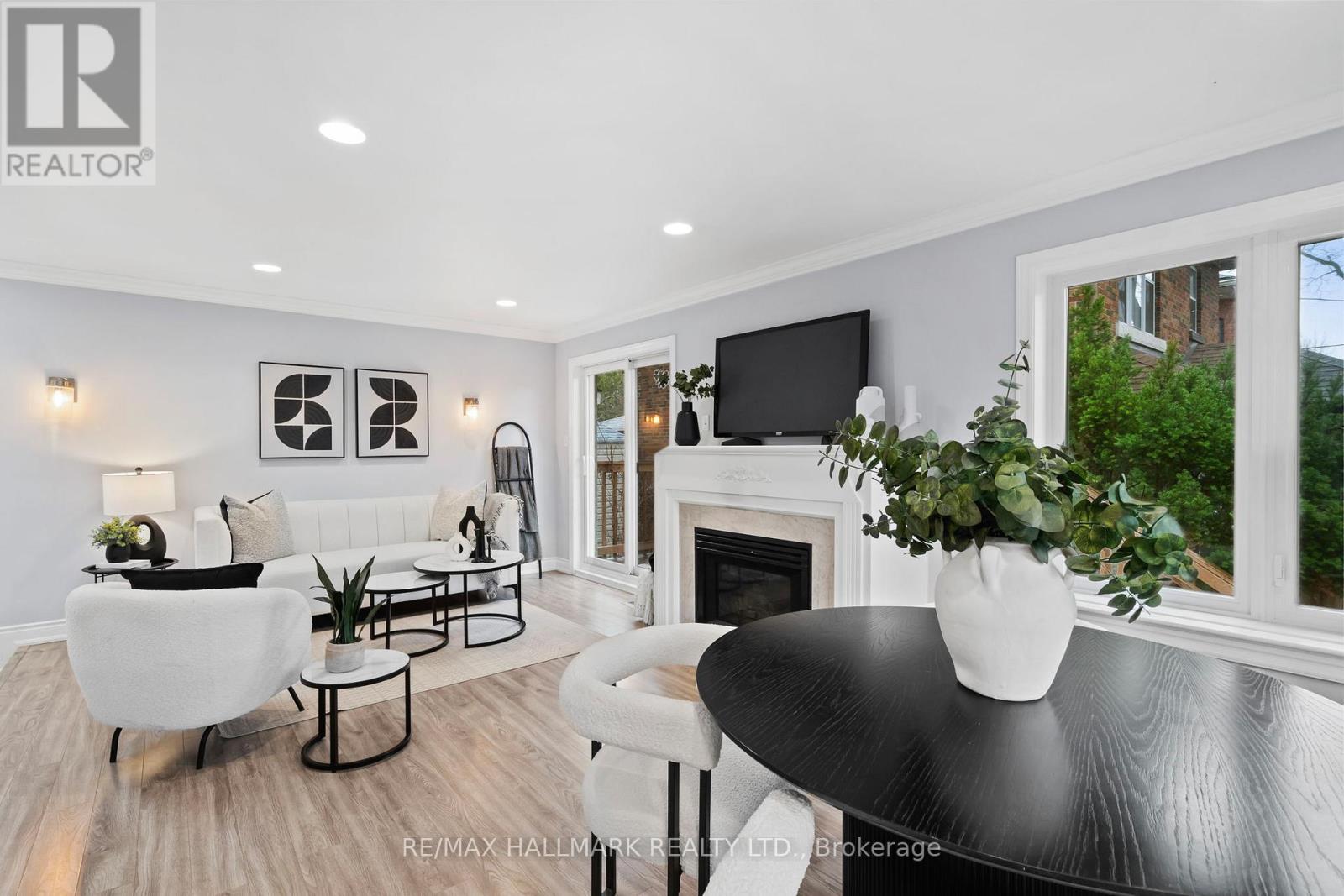 431 Beresford Avenue, Toronto, Ontario  M6S 3B6 - Photo 17 - W13000190