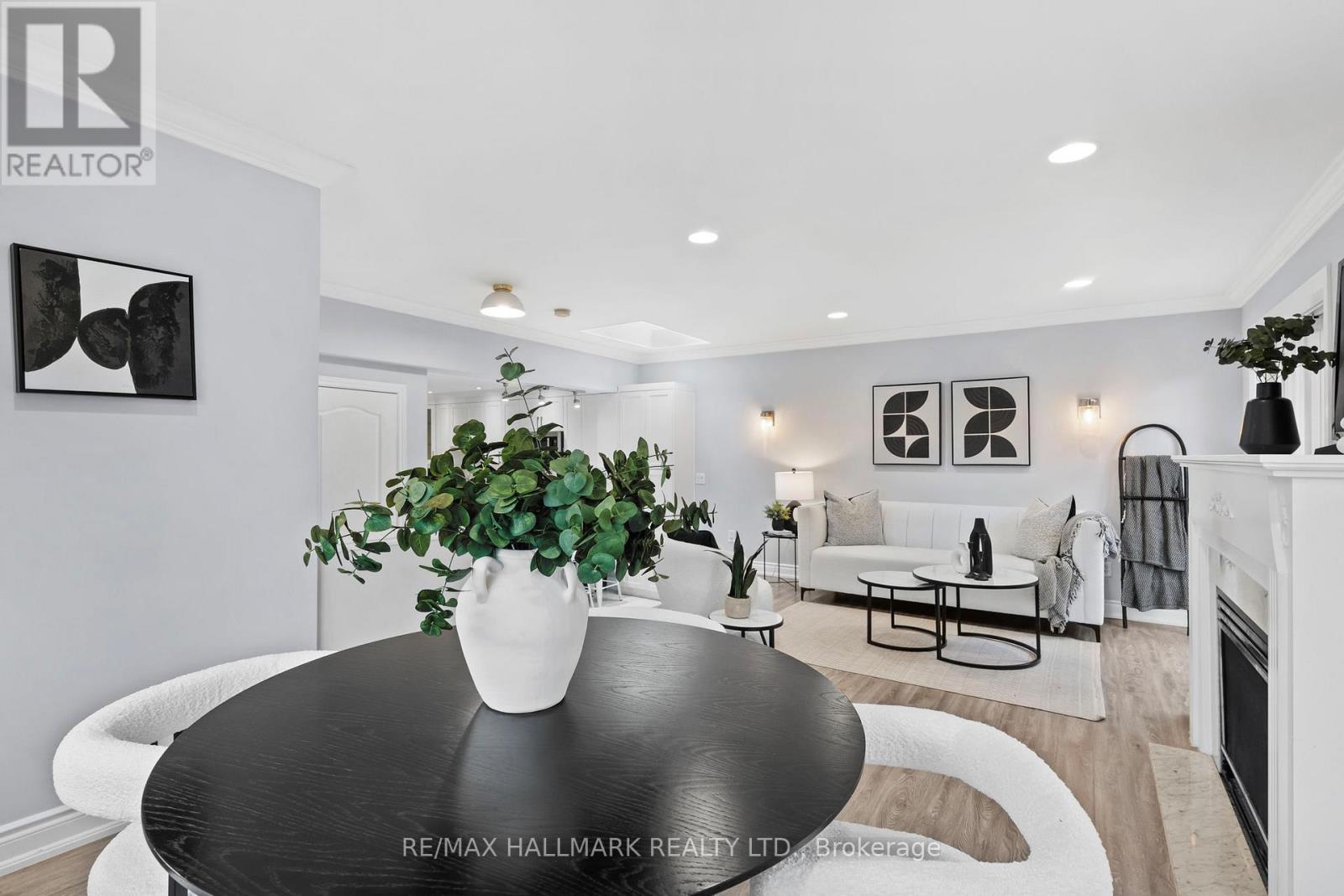 431 Beresford Avenue, Toronto, Ontario  M6S 3B6 - Photo 18 - W13000190