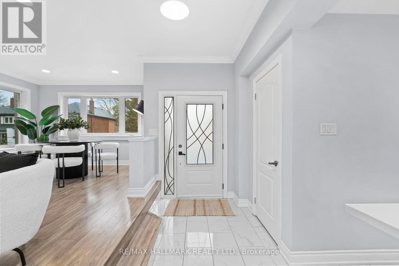 431 Beresford Avenue, Toronto, Ontario  M6S 3B6 - Photo 2 - W13000190